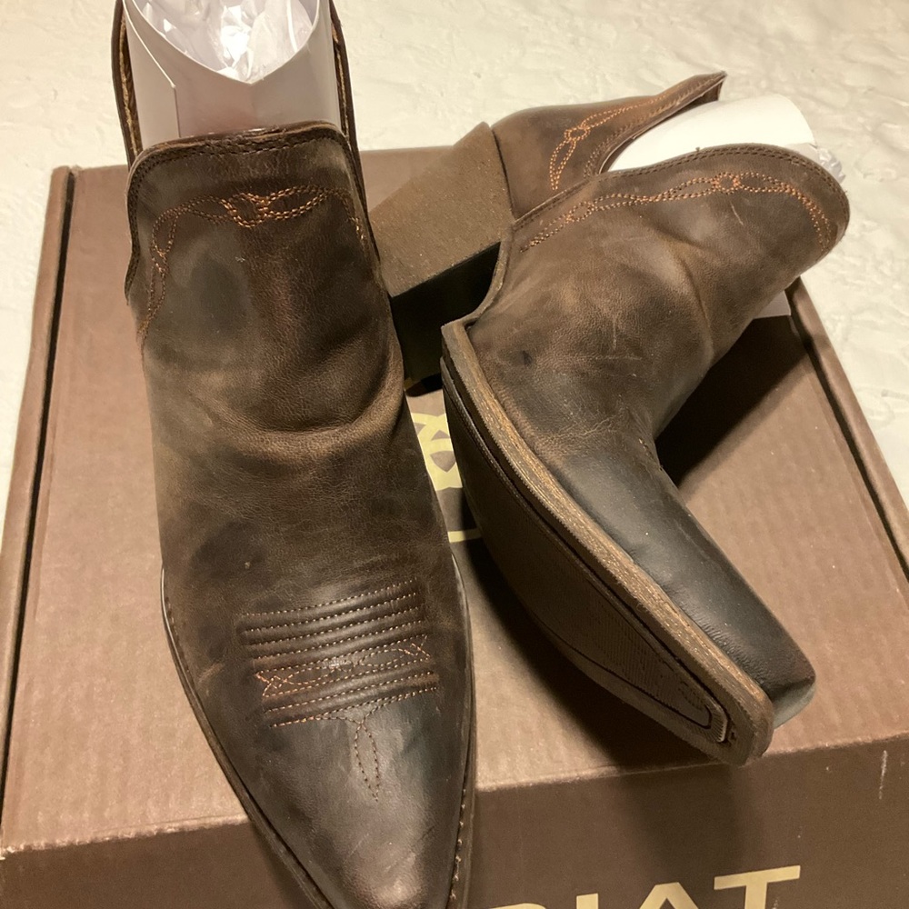 Ariat Encore Leather Booties size 10